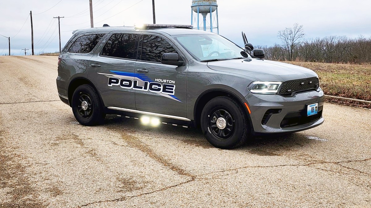 Houston Police: Yukon woman arrested on assault, property damage charges